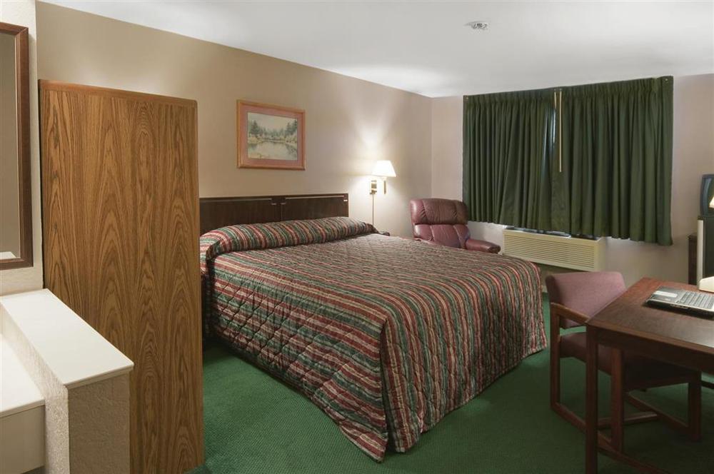 Americas Best Value Inn & Suites Macon At Sunset Dr Room photo